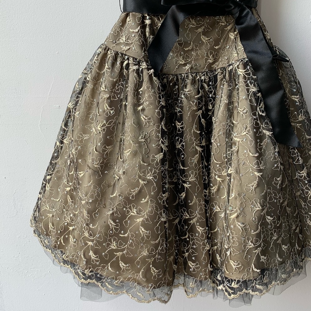 Jessica McClintock strapless embroidered dress - Picture 6 of 7
